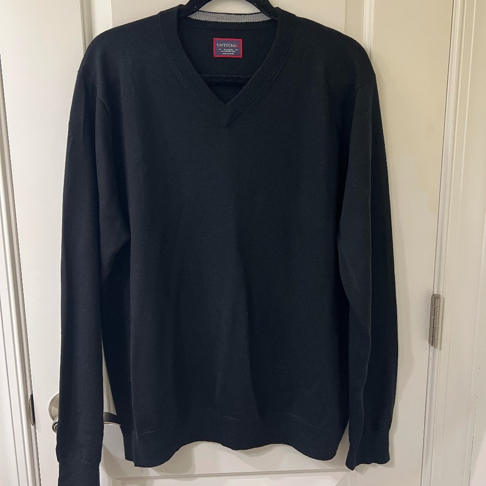 Untuckit - Merino Wool V-Neck